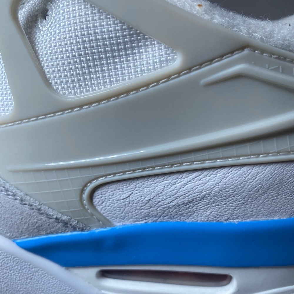 Jordan Athletic Shoes White Gray Blue - Picture 5 of 10